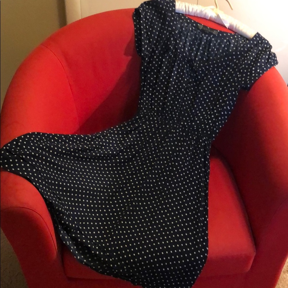 Retro style,  polka dots，navy color dress